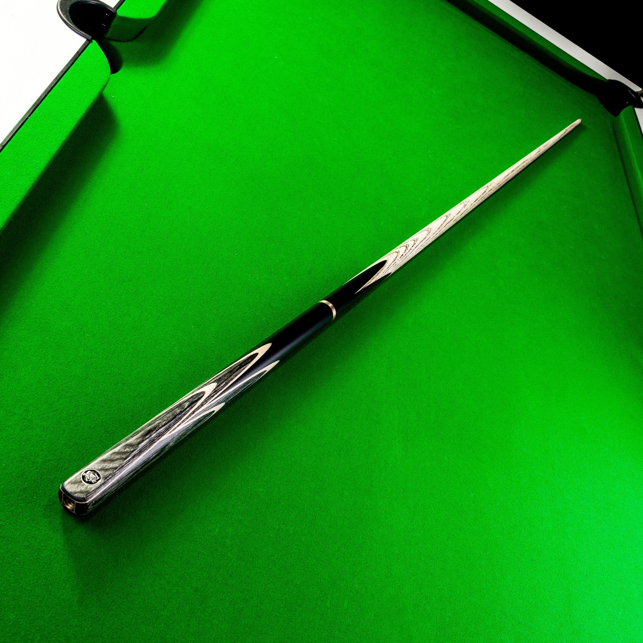PRO147 Apollo 58-inch 3/4 cue Cue + Case