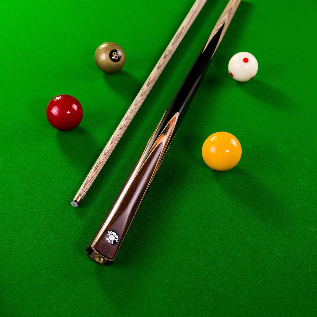 Jonny 8 Ball Classic Tiger 2-piece cue Cue + Case