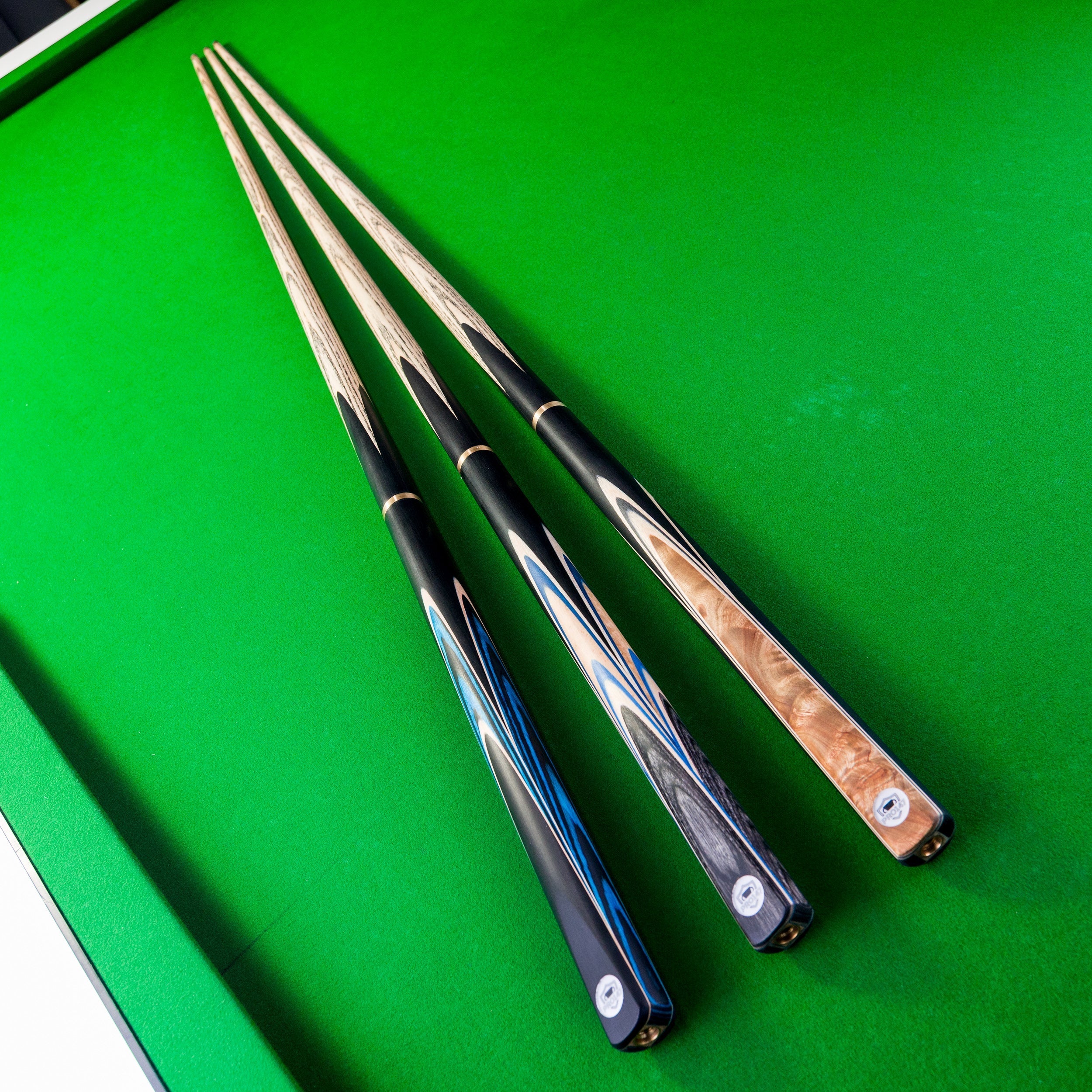 PRO147 Azure Pearl 3/4 cue Cue + Case