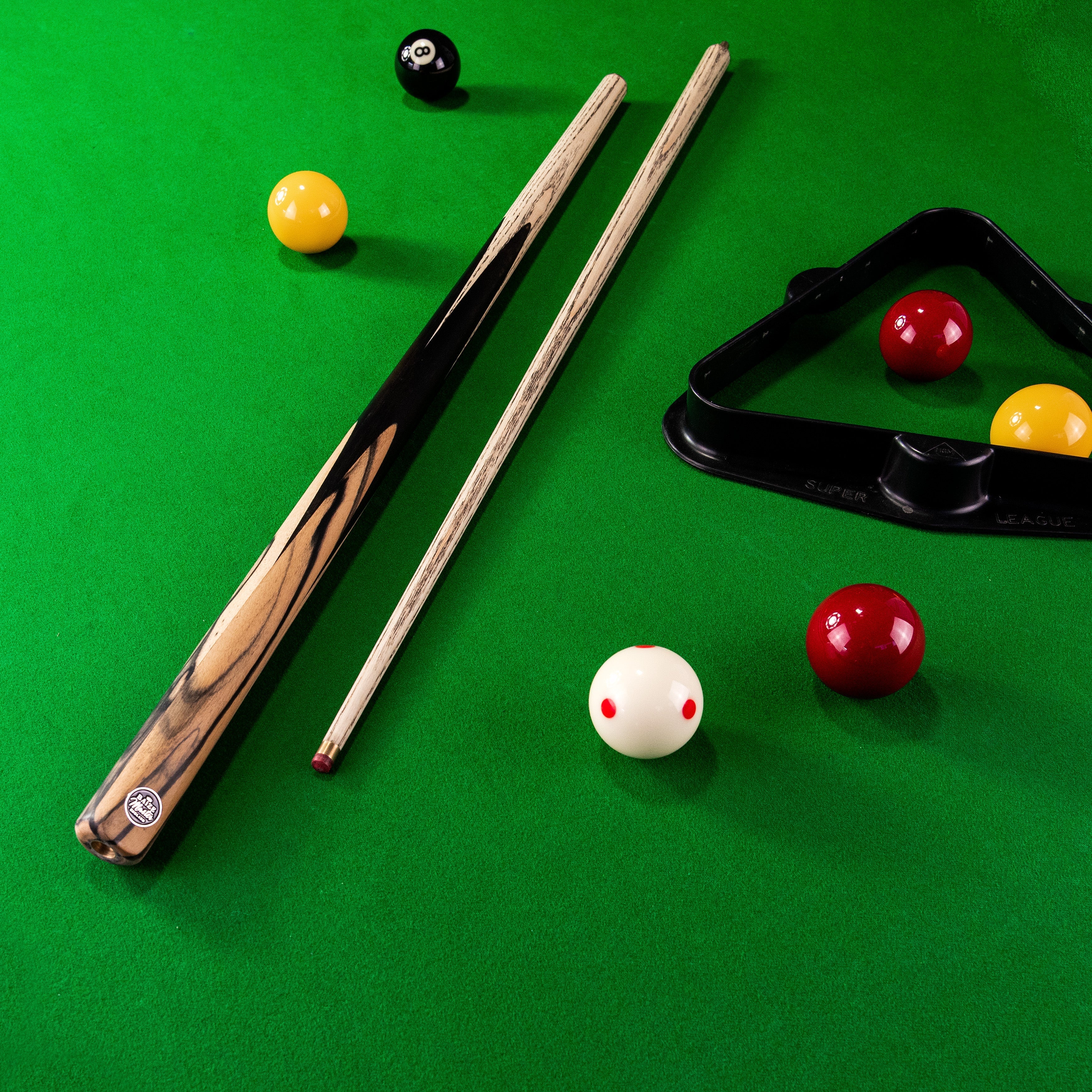 Baize Master Crombie 57-inch pool cue and case set - 9.5mm tip Cue + Case