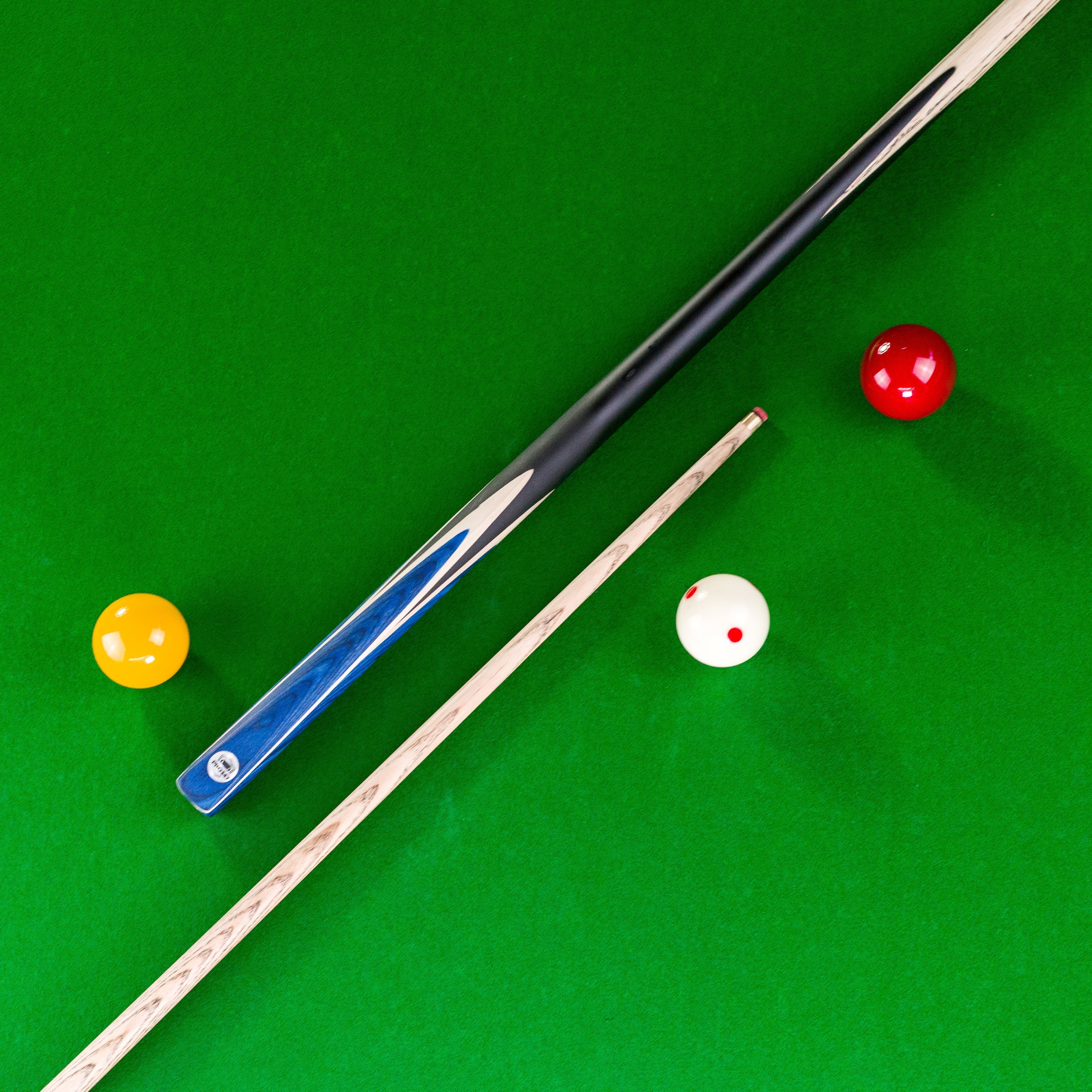 PRO147 Windsor 57-inch 2-piece cue Cue + Case
