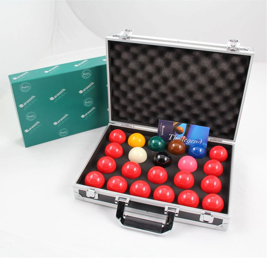 Aramith Premier snooker balls with case Cue + Case