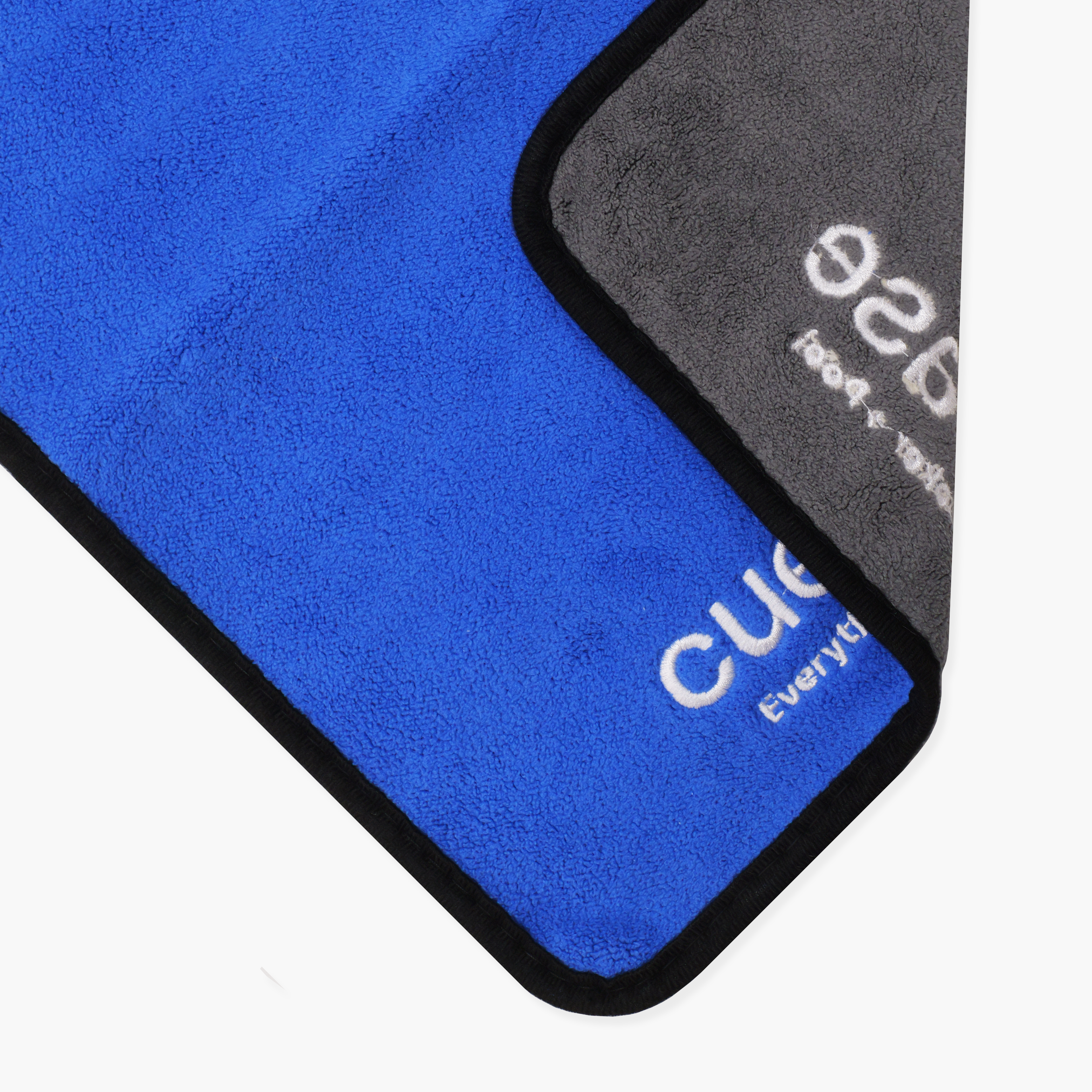 Cue + Case blue microfibre cue towel - 30cm x 40cm Cue + Case