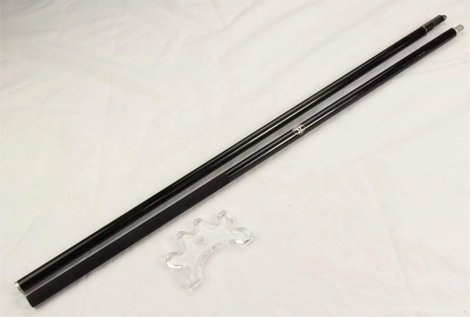 Jonny 8 Ball 57-inch 2-piece cue rest Cue + Case