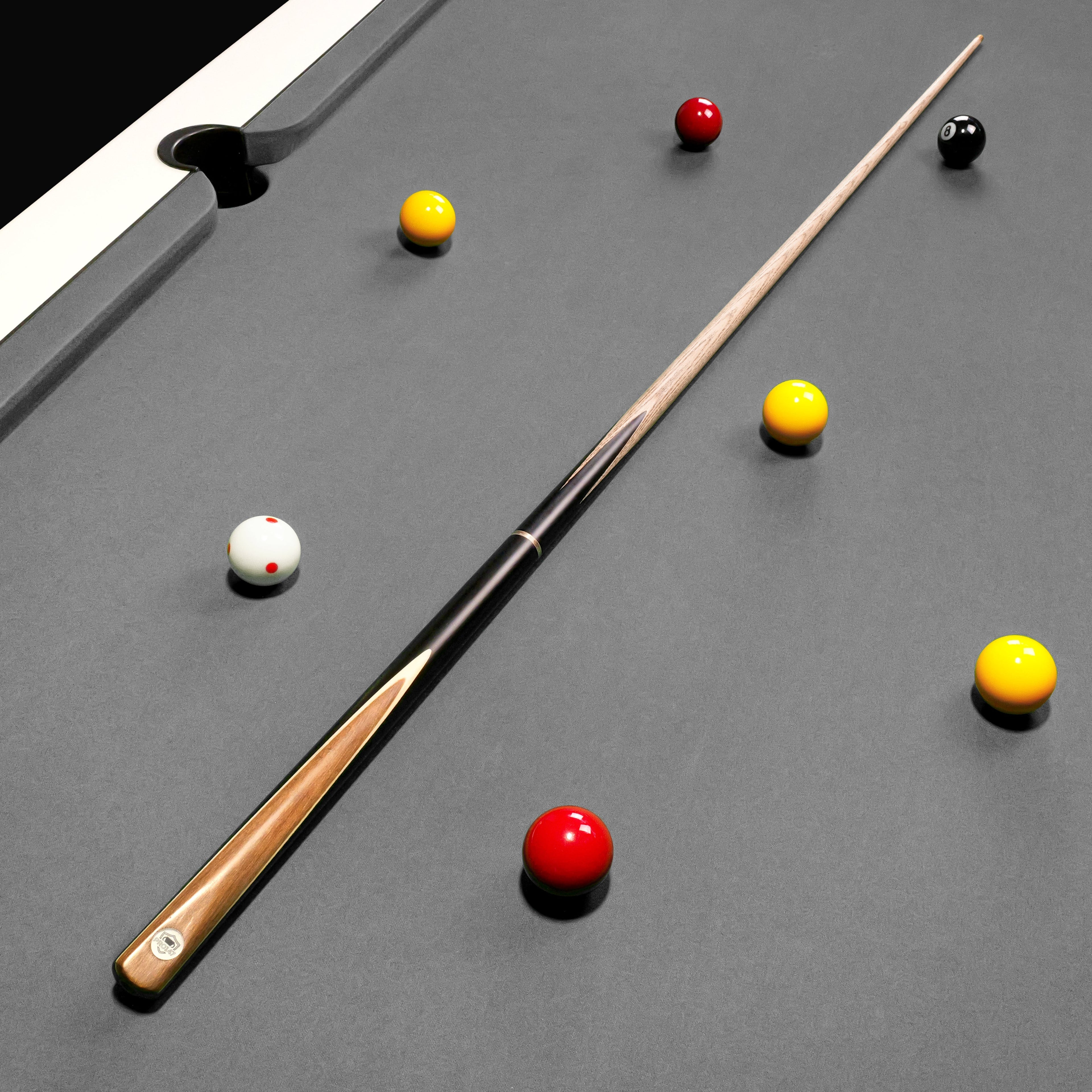PRO147 Hurricane Black Walnut 3/4 cue Cue + Case