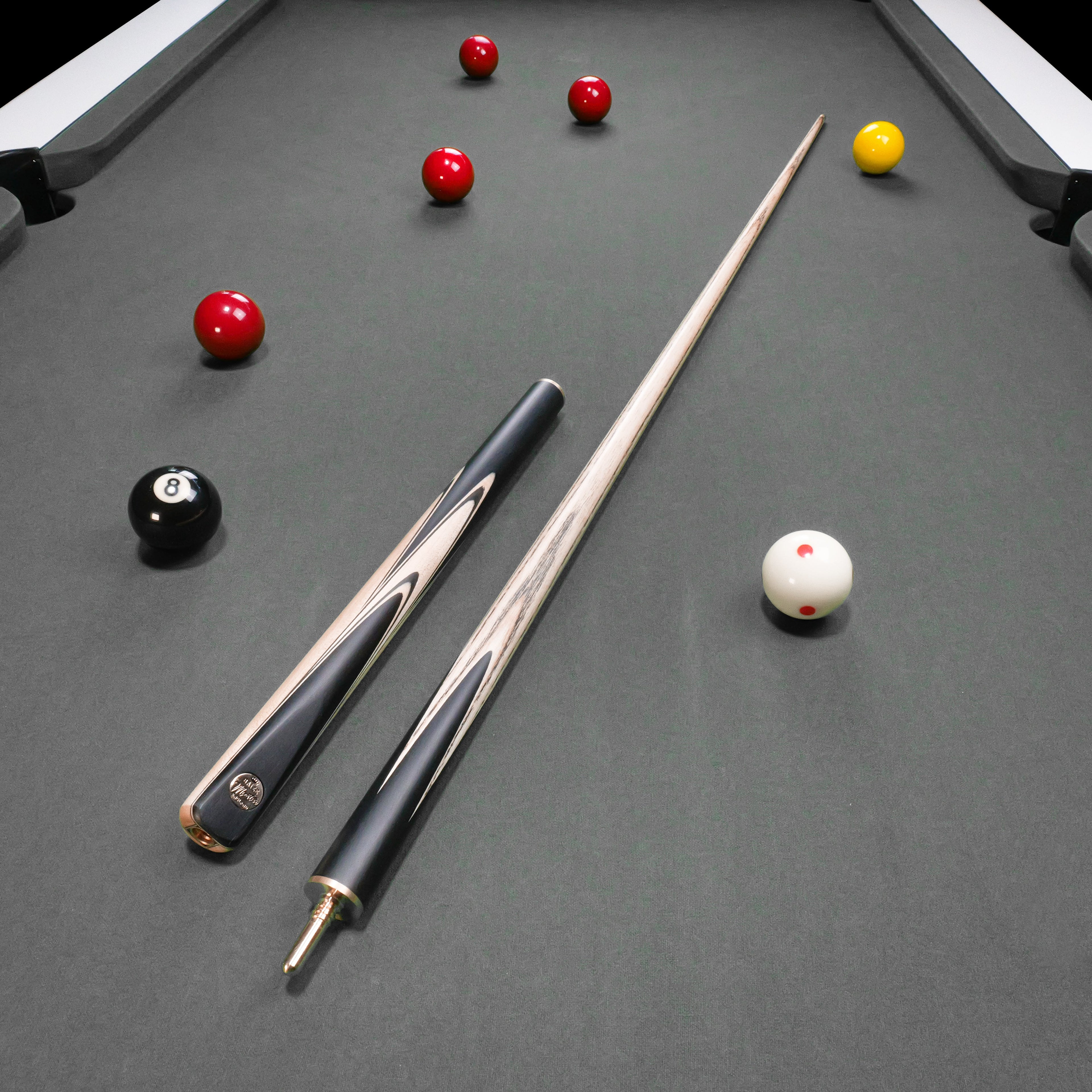 Baize Master Lunar Marksman cue and case set Cue + Case
