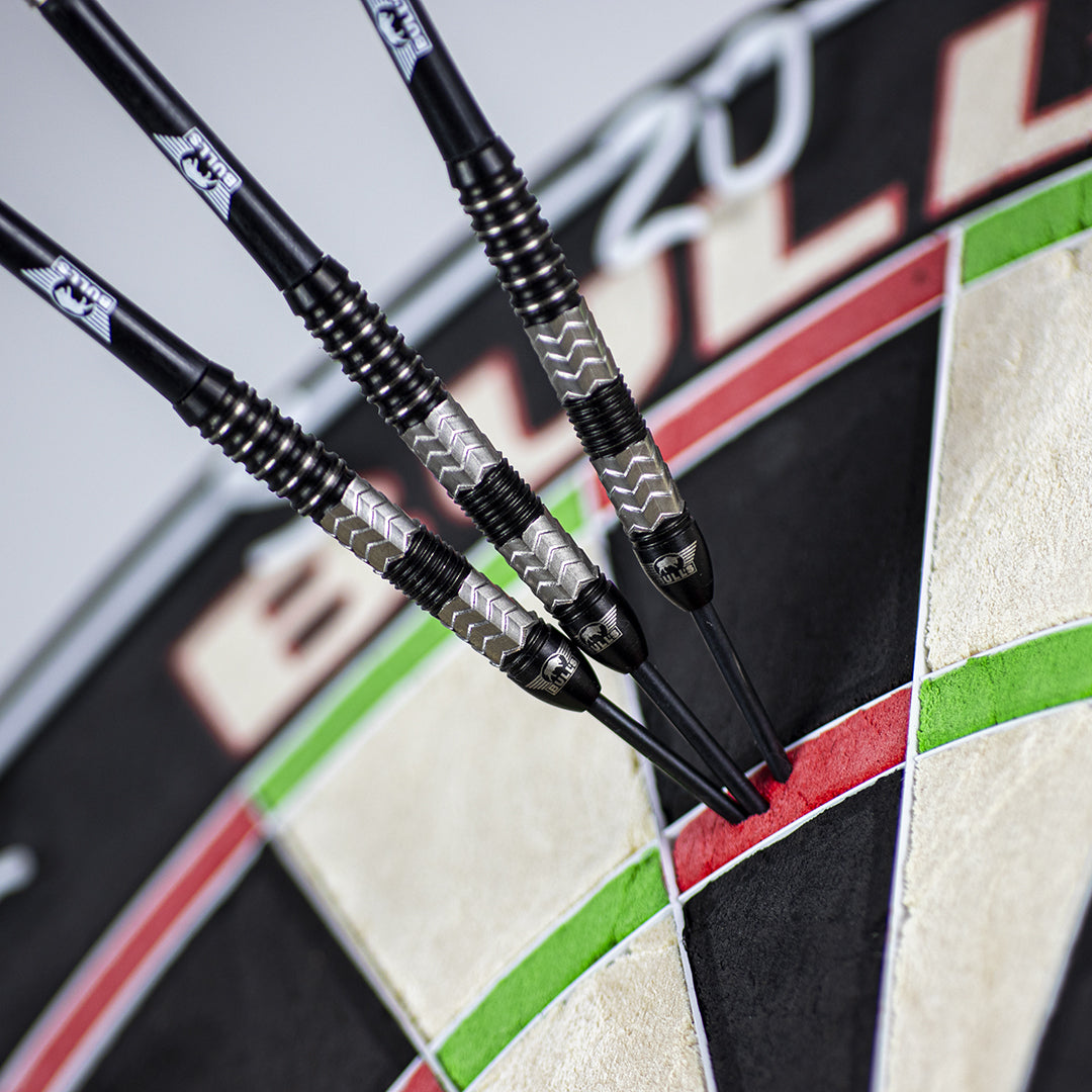 Bull's Luna Triton 90% GW Darts
