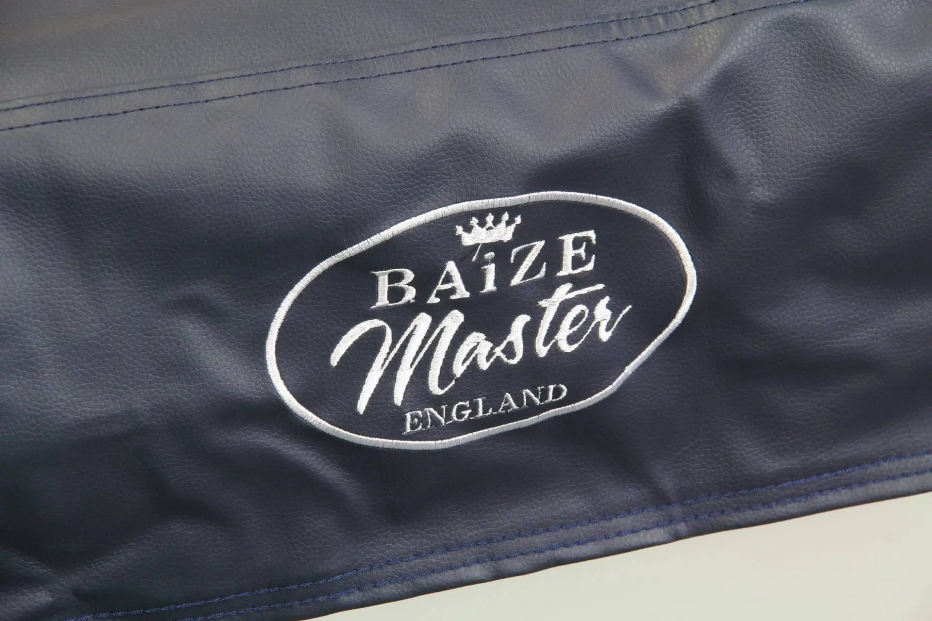 Baize Master 7ft navy blue pool table cover Cue + Case
