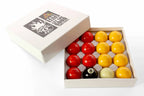 Jonny 8 Ball 50.8mm red and yellow pool balls Cue + Case