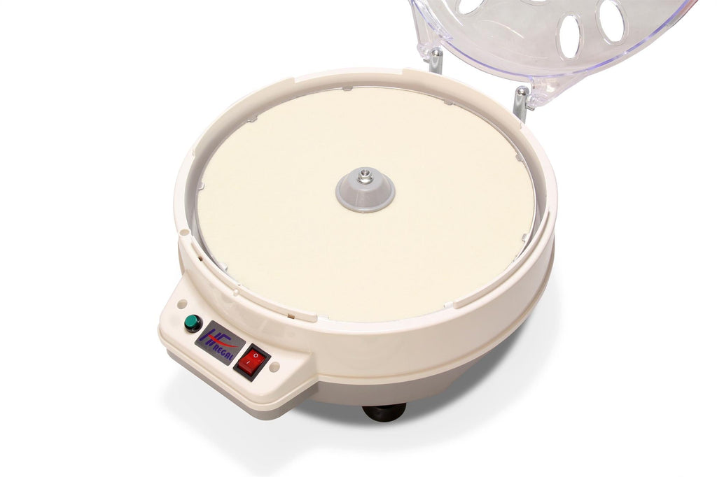 Regal 4th Generation snooker ball cleaning machine Cue + Case